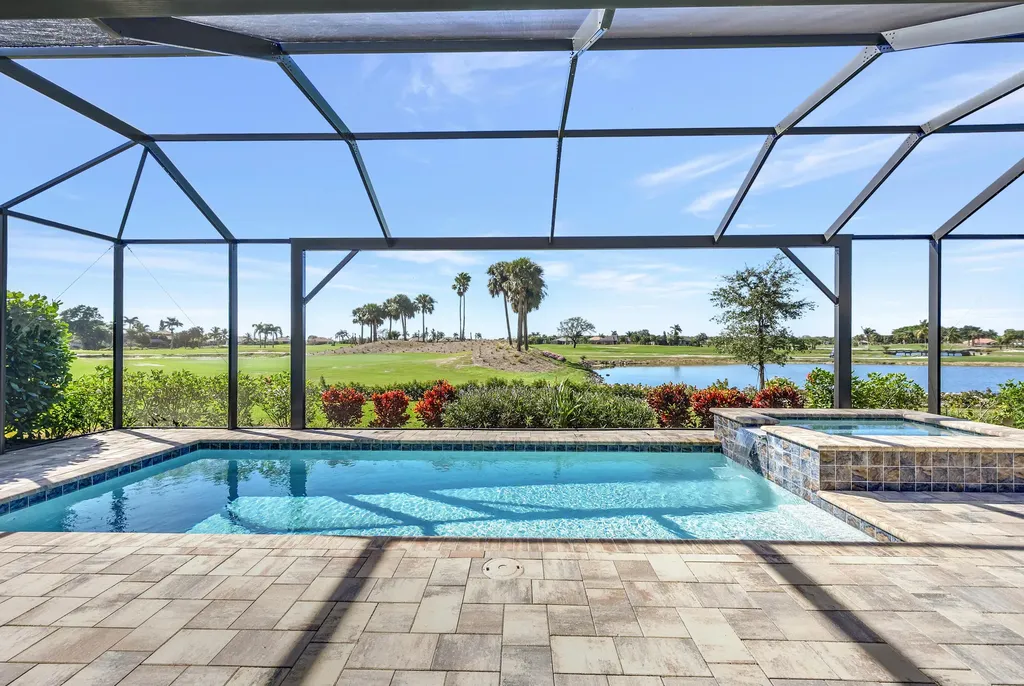 18724 Ensenada Drive Naples FL 34114