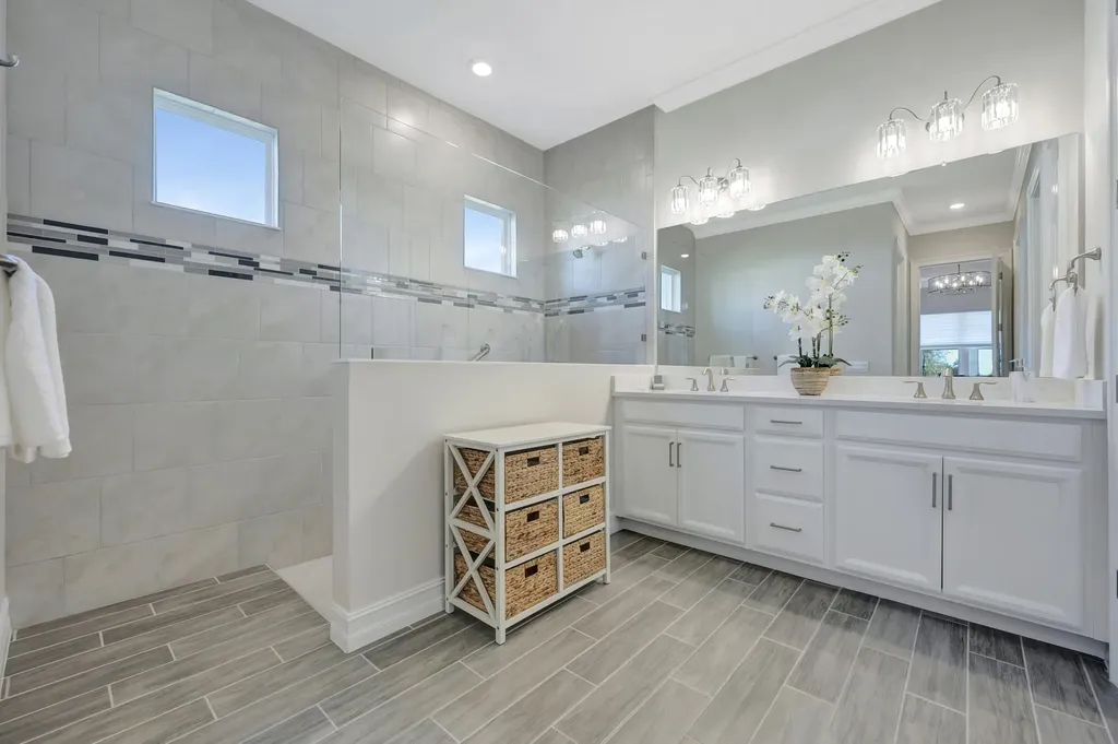 18724 Ensenada Drive Naples FL 34114