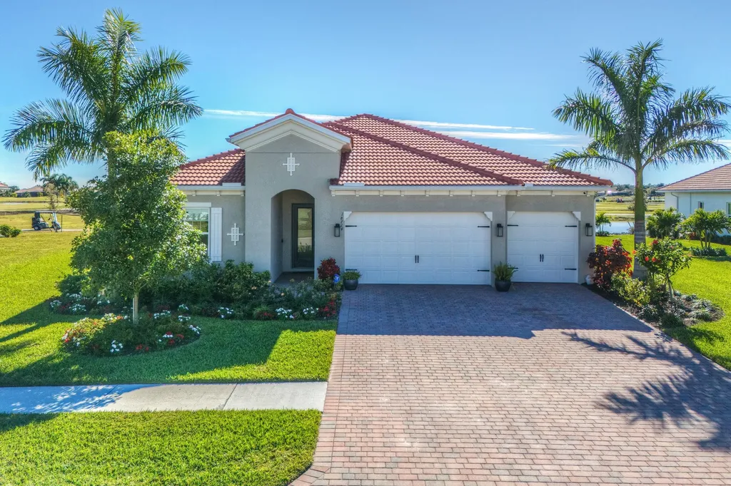 18724 Ensenada Drive Naples FL 34114