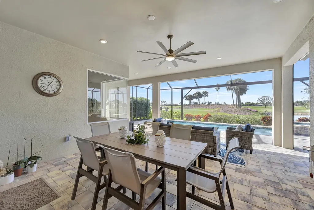 18724 Ensenada Drive Naples FL 34114