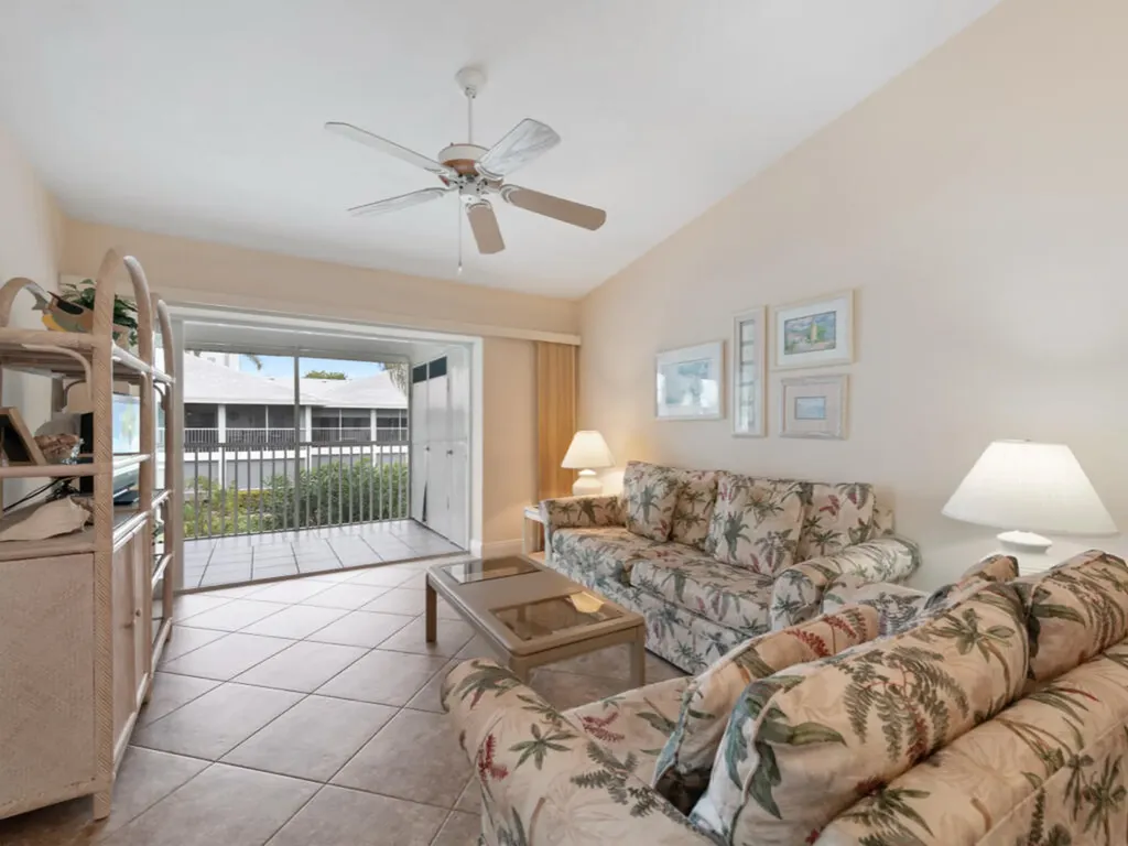 649 W Elkcam Circle Marco Island FL 34145