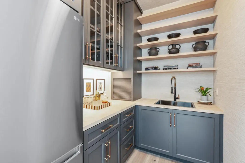 453 Parkhouse Court Marco Island FL 34145