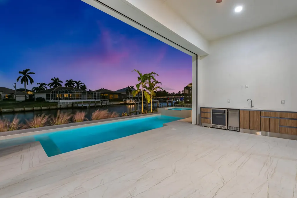 453 Parkhouse Court Marco Island FL 34145