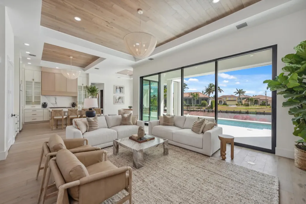 453 Parkhouse Court Marco Island FL 34145