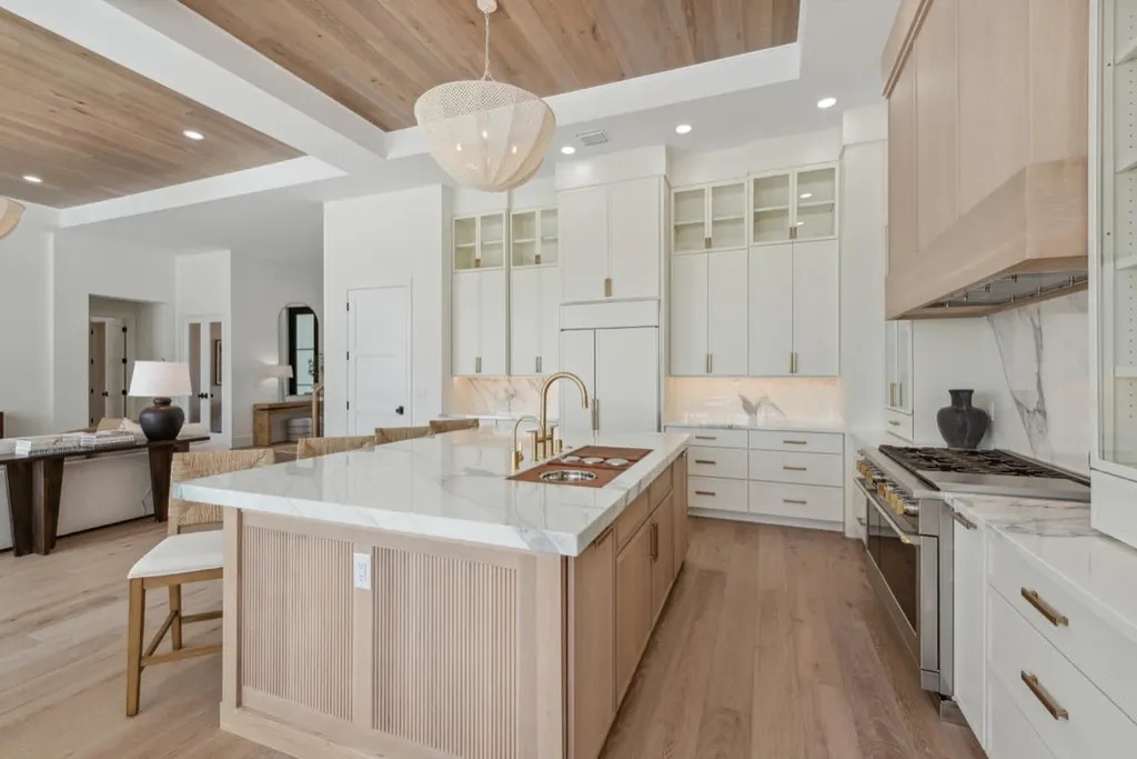 453 Parkhouse Court Marco Island FL 34145