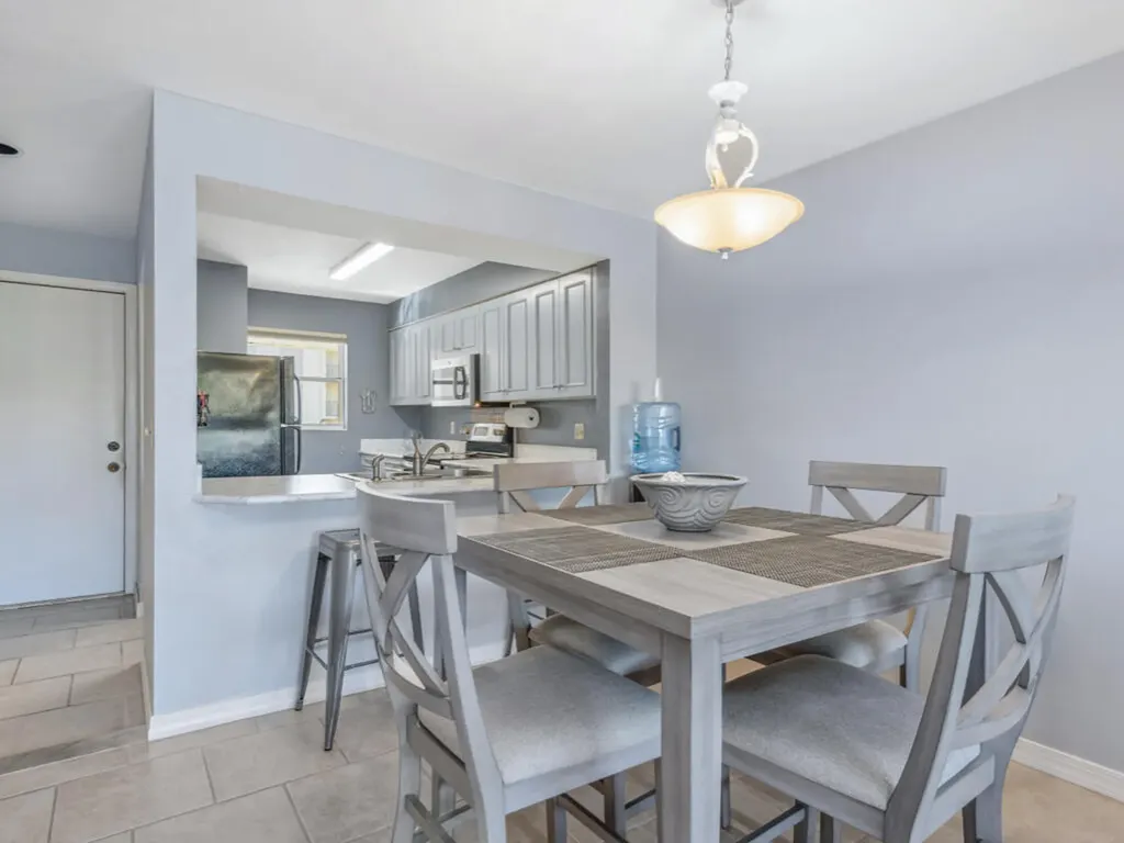 1060 Swallow Avenue Marco Island FL 34145