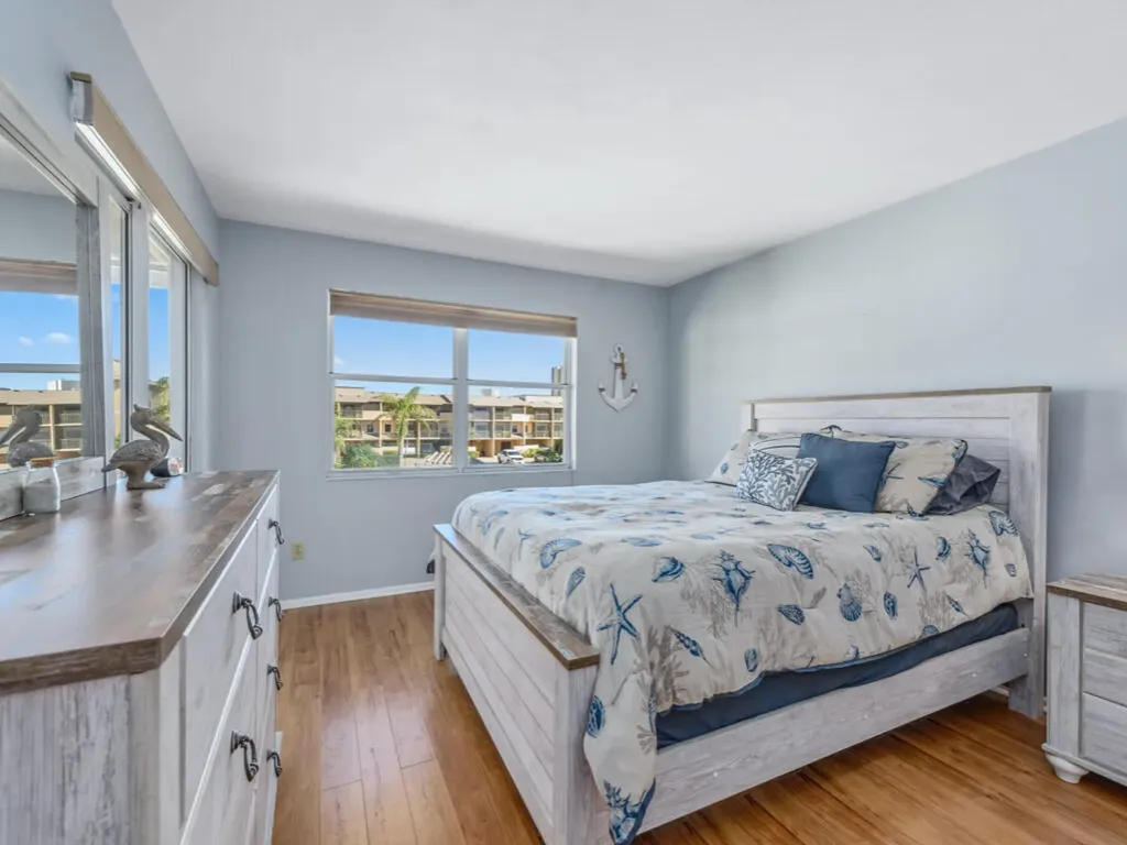 1060 Swallow Avenue Marco Island FL 34145