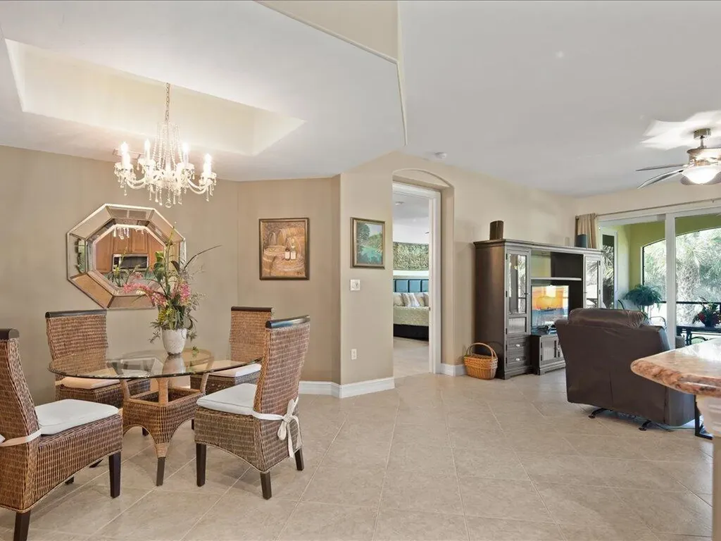 1277 Rialto Way Naples FL 34114