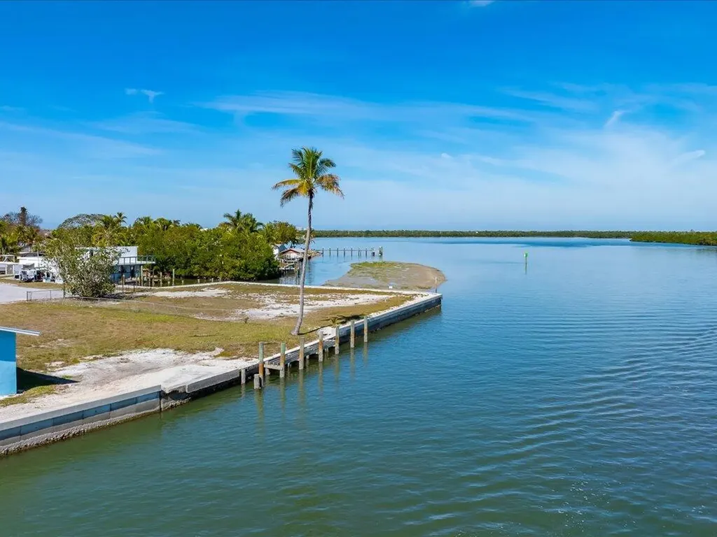 108 East Court Goodland FL 34140