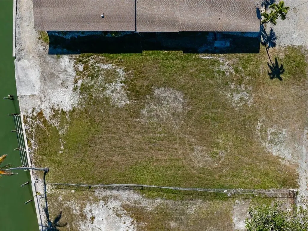 108 East Court Goodland FL 34140