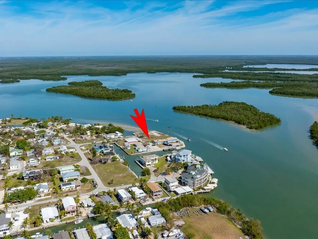 108 East Court Goodland FL 34140