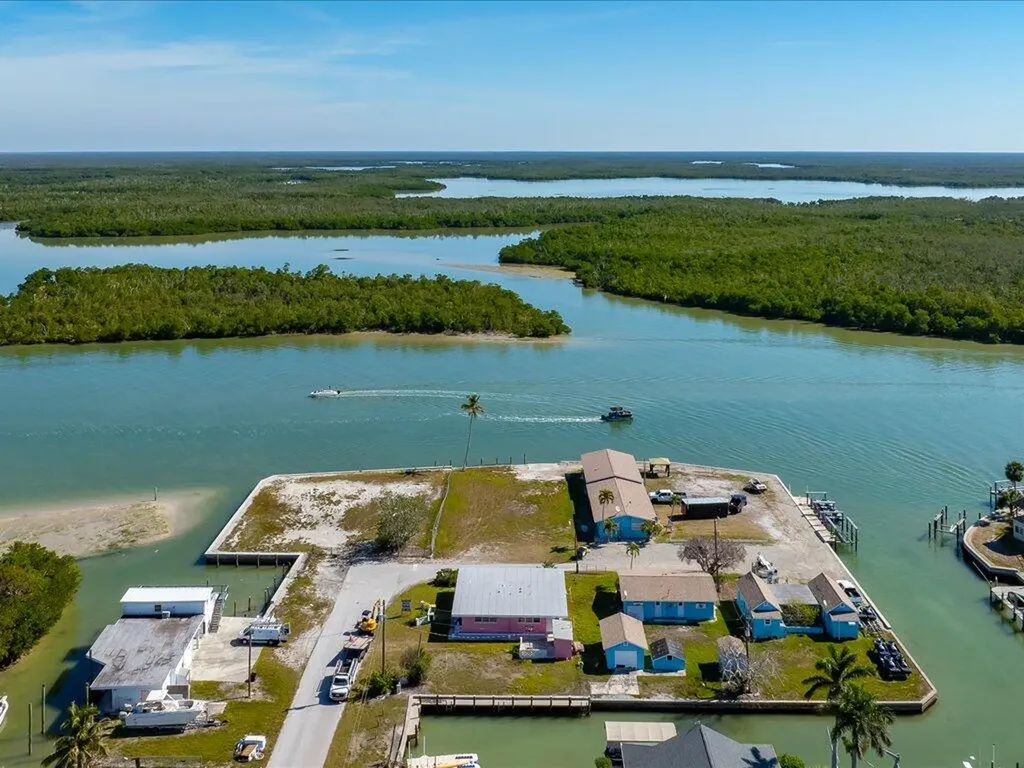 108 East Court Goodland FL 34140