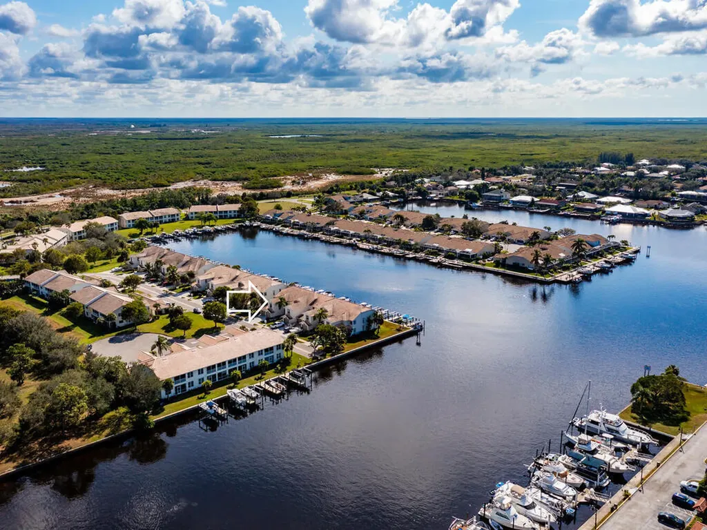 380 Stella Maris Drive N Naples FL 34114