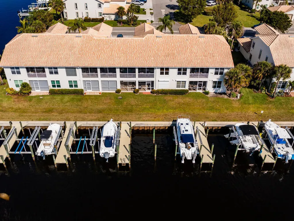 380 Stella Maris Drive N Naples FL 34114