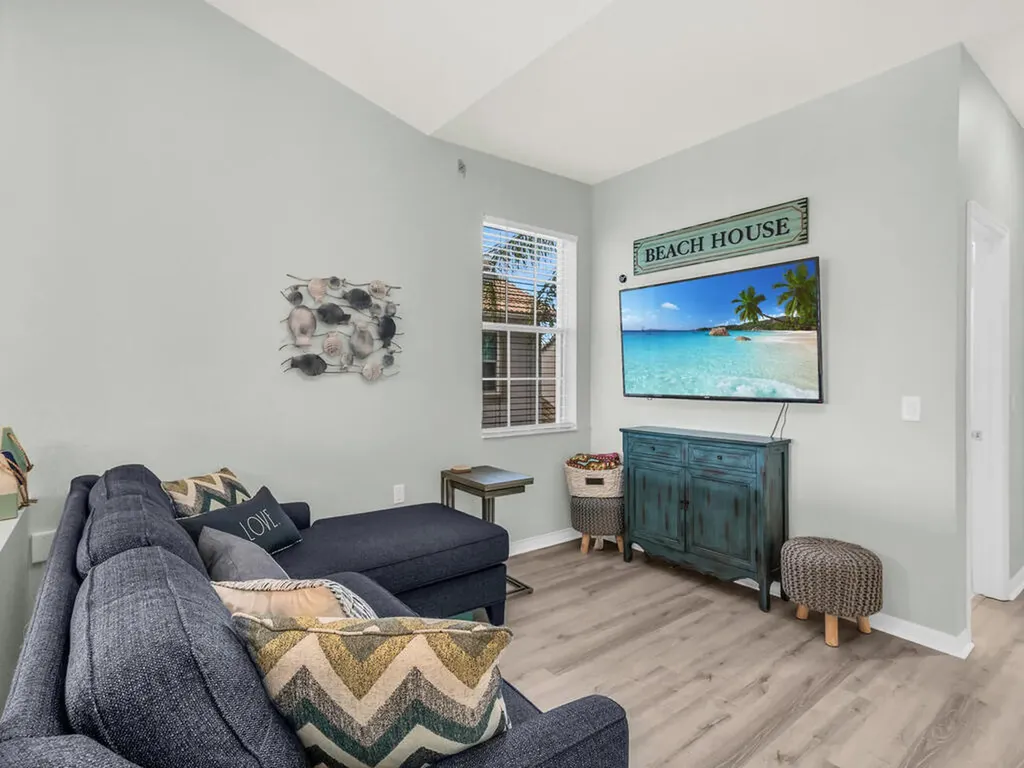 380 Stella Maris Drive N Naples FL 34114