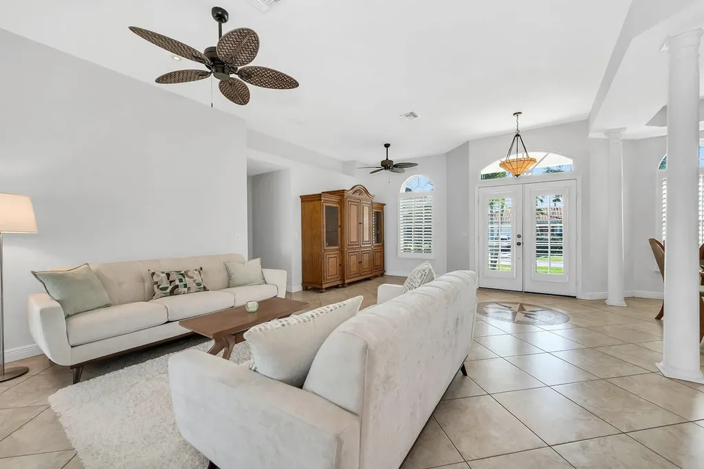 1610 Begonia Court Marco Island FL 34145