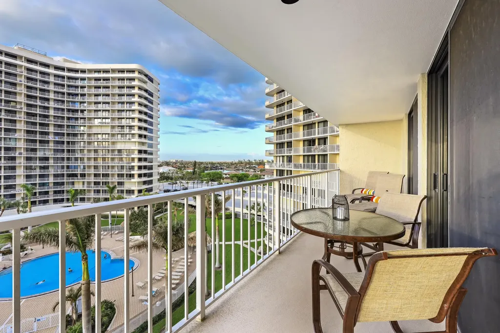 380 Seaview Marco Island FL 34145