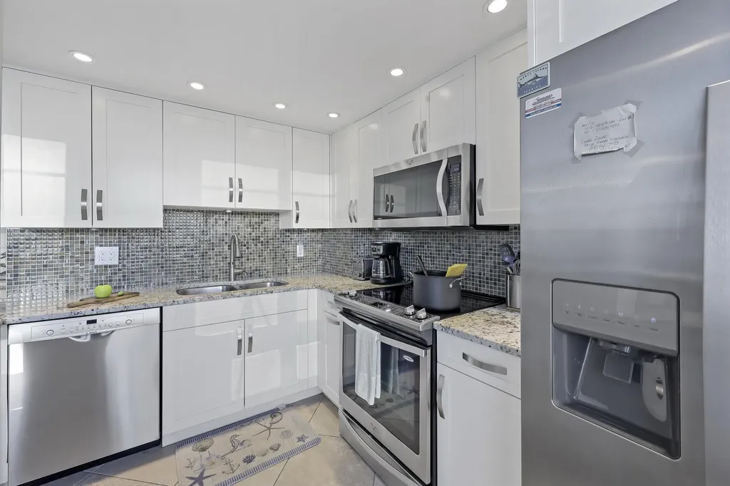 380 Seaview Marco Island FL 34145