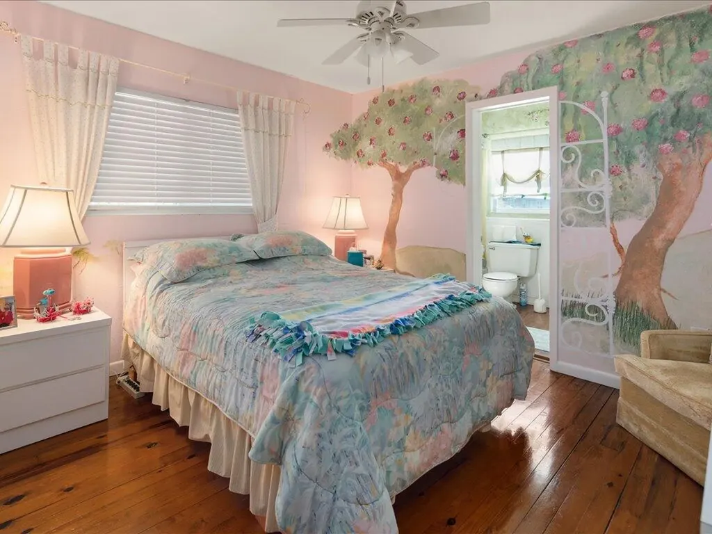 565 Coconut Avenue W Goodland FL 34140