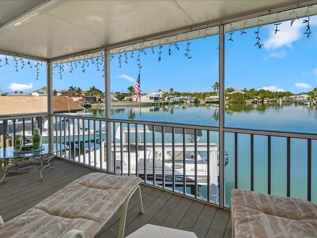 565 Coconut Avenue W Goodland FL 34140