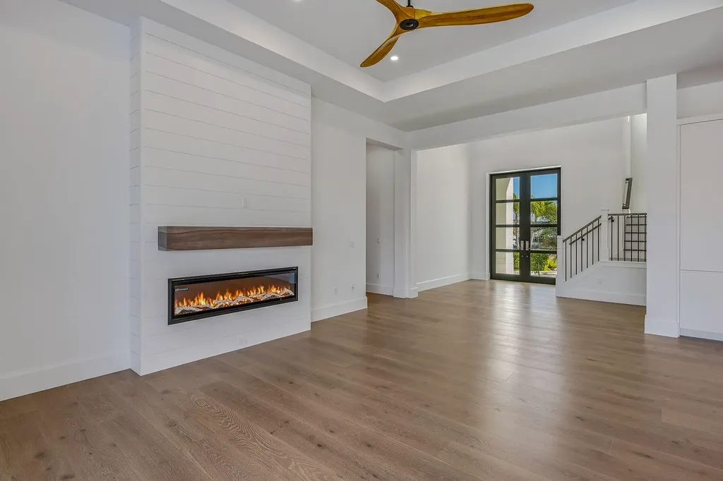 810 Elm Court Marco Island FL 34145