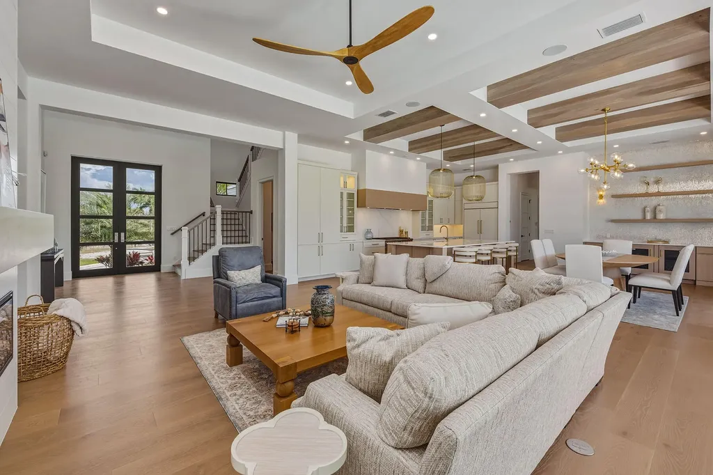 810 Elm Court Marco Island FL 34145