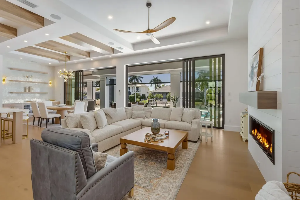 810 Elm Court Marco Island FL 34145