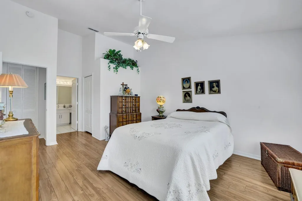 1006 Mainsail Drive Naples FL 34114