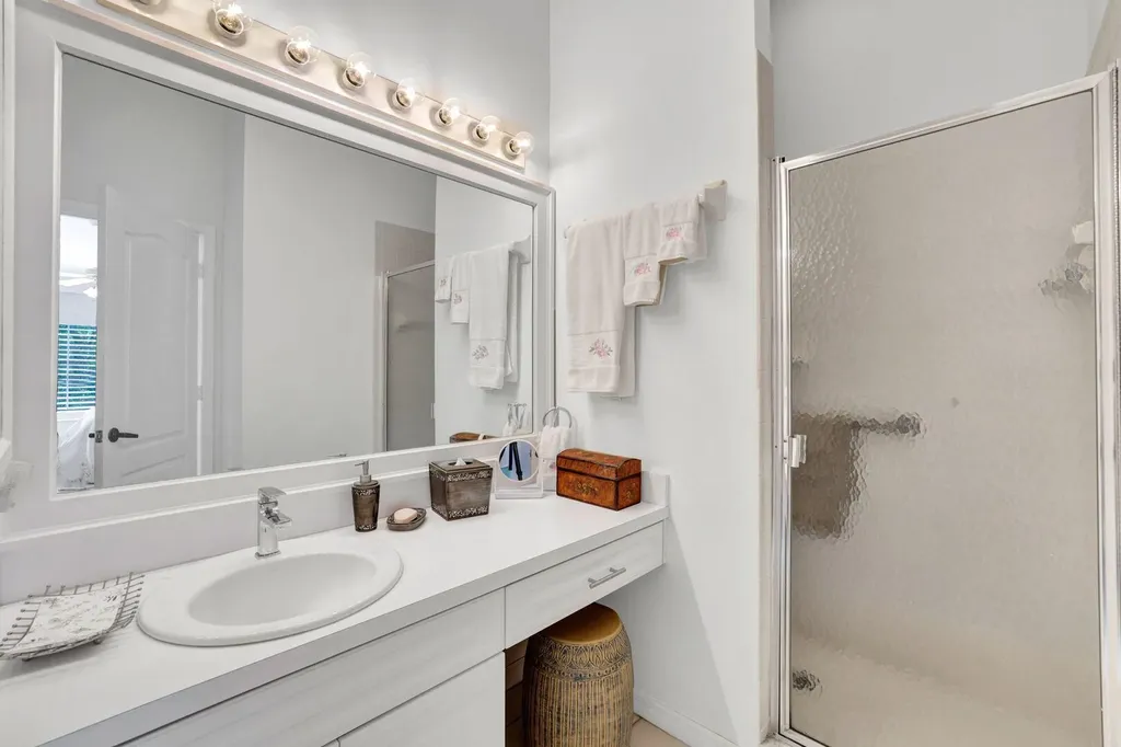 1006 Mainsail Drive Naples FL 34114