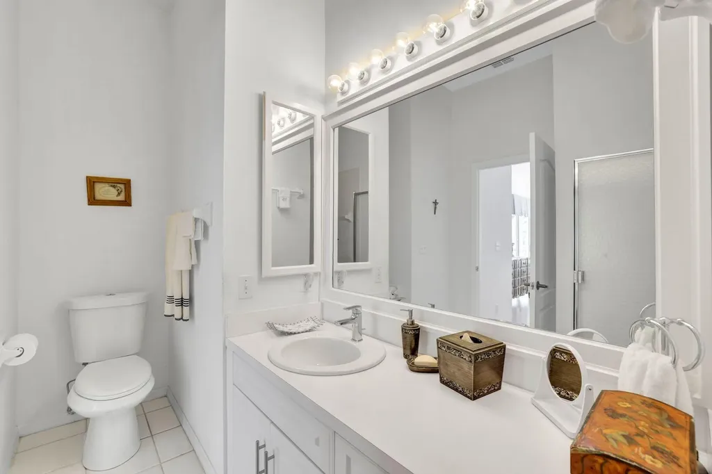 1006 Mainsail Drive Naples FL 34114