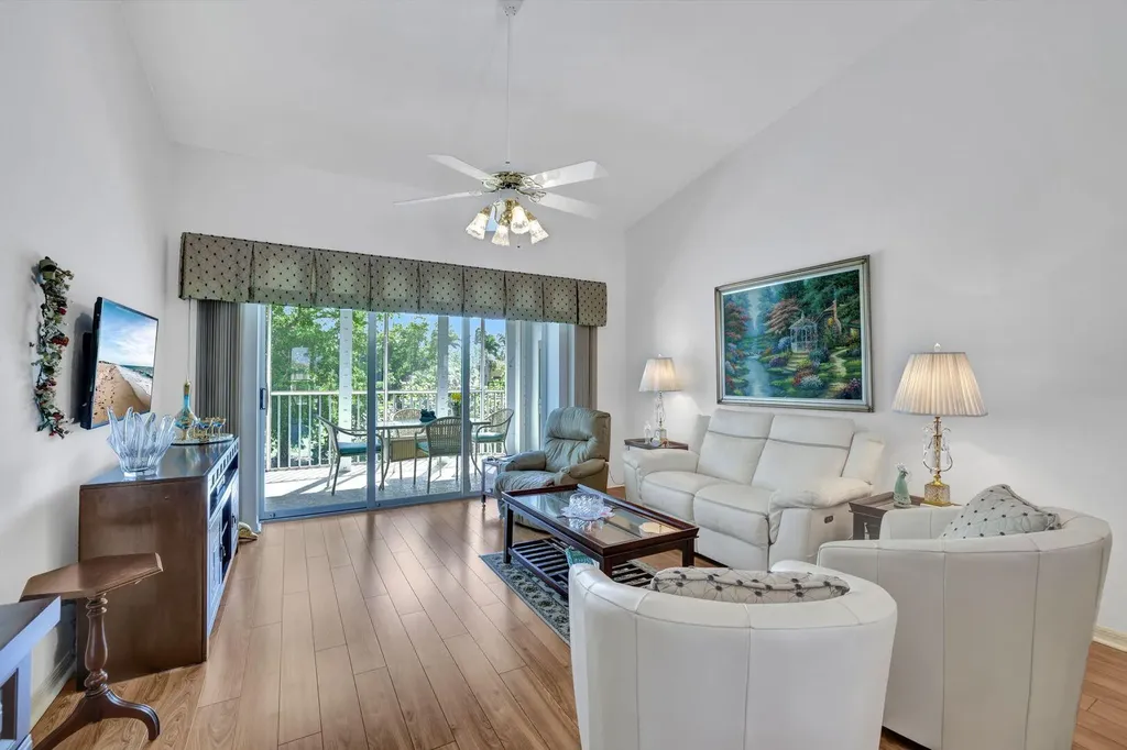 1006 Mainsail Drive Naples FL 34114