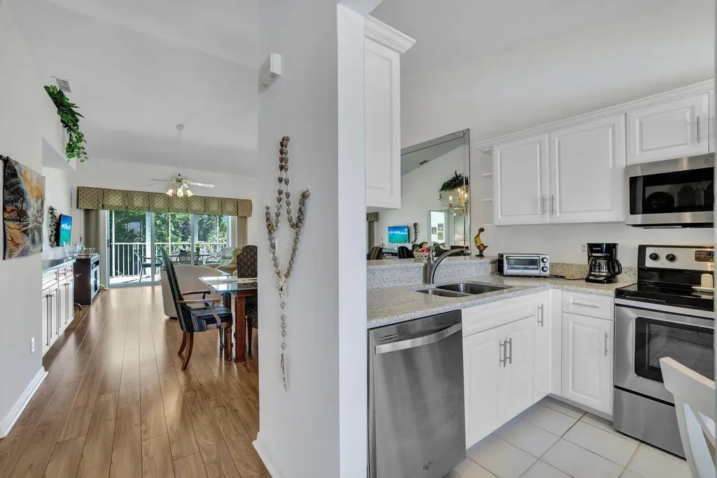 1006 Mainsail Drive Naples FL 34114