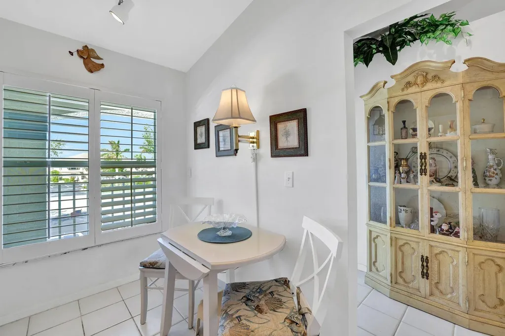 1006 Mainsail Drive Naples FL 34114