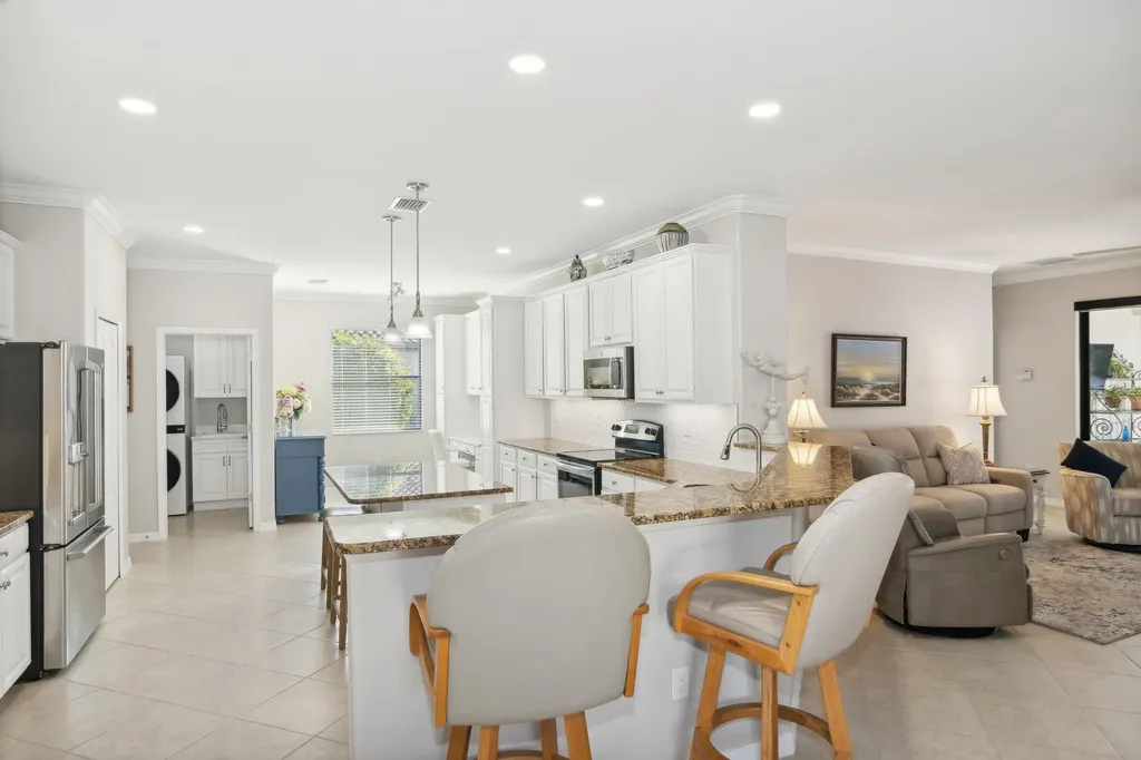 3819 Treasure Cove Circle Naples FL 34114