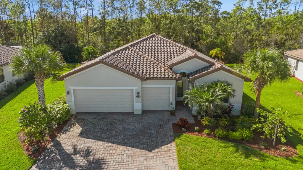 3819 Treasure Cove Circle Naples FL 34114