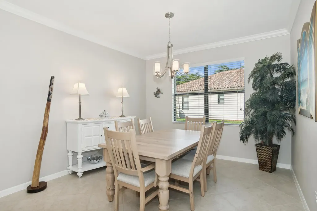 3819 Treasure Cove Circle Naples FL 34114