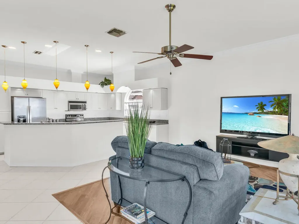 9167 Pinnacle Court Naples FL 34113