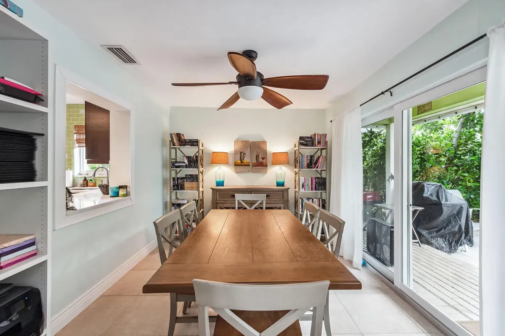 140 Landmark Street Marco Island FL 34145