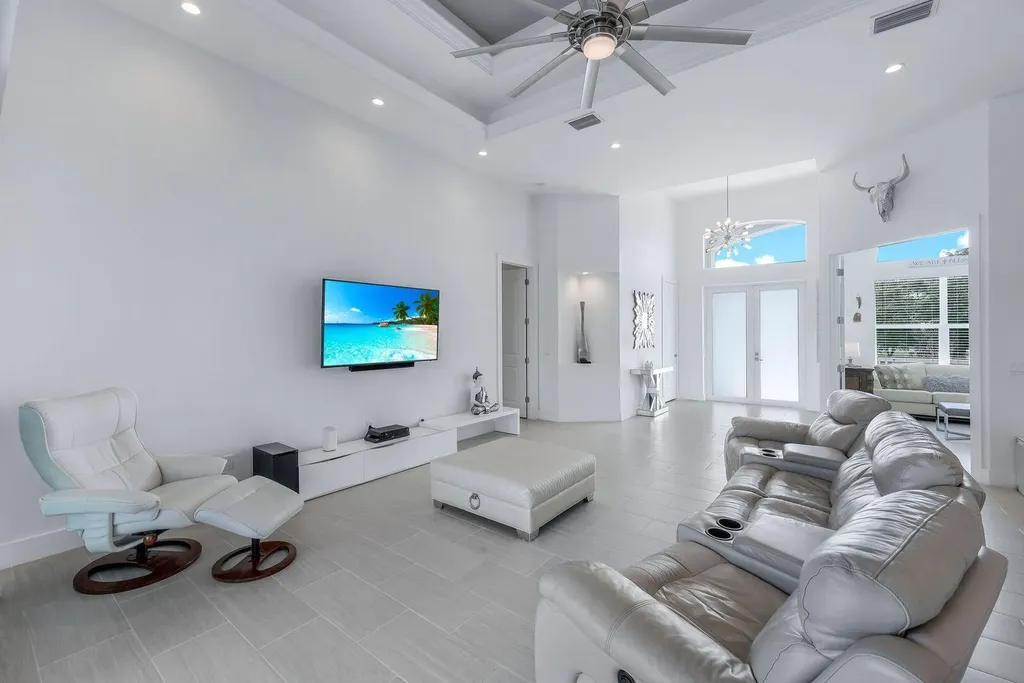 483 Hartley Street Marco Island FL 34145