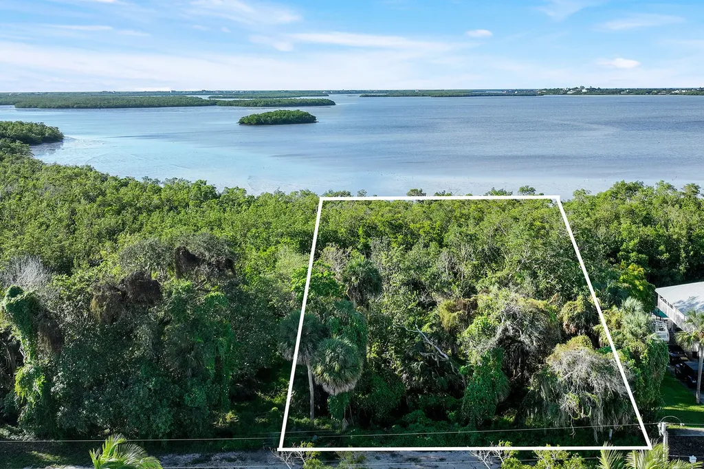 2011 Sheffield Avenue Marco Island FL 34145