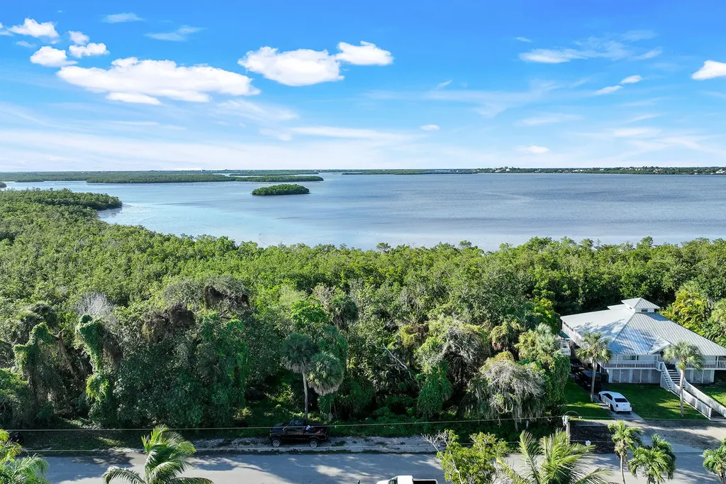 2011 Sheffield Avenue Marco Island FL 34145