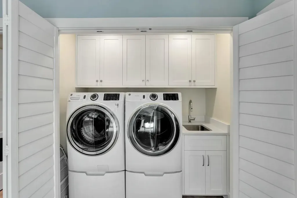 837 Elm Court Marco Island FL 34145