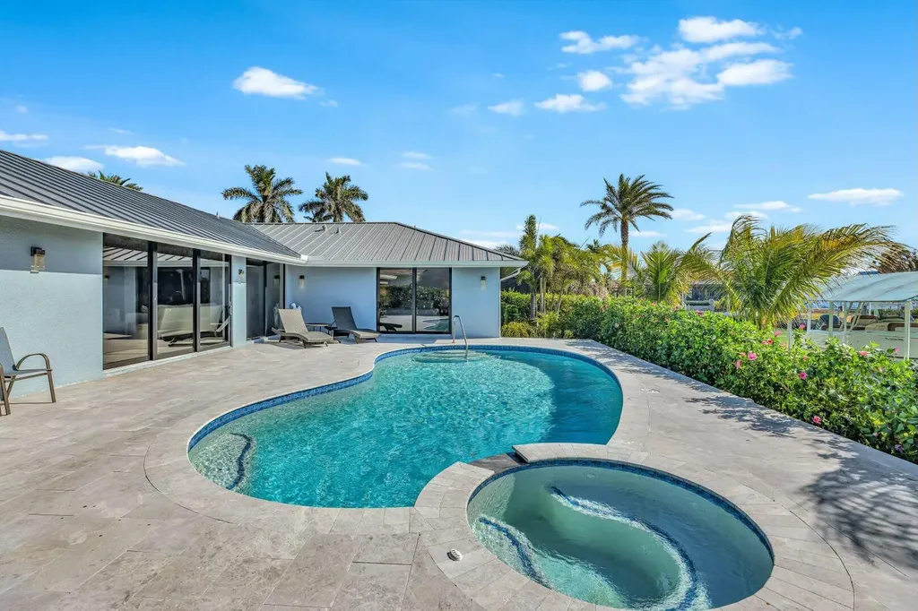 837 Elm Court Marco Island FL 34145