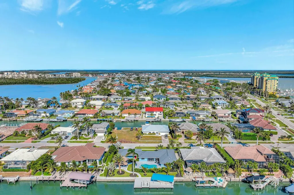 837 Elm Court Marco Island FL 34145