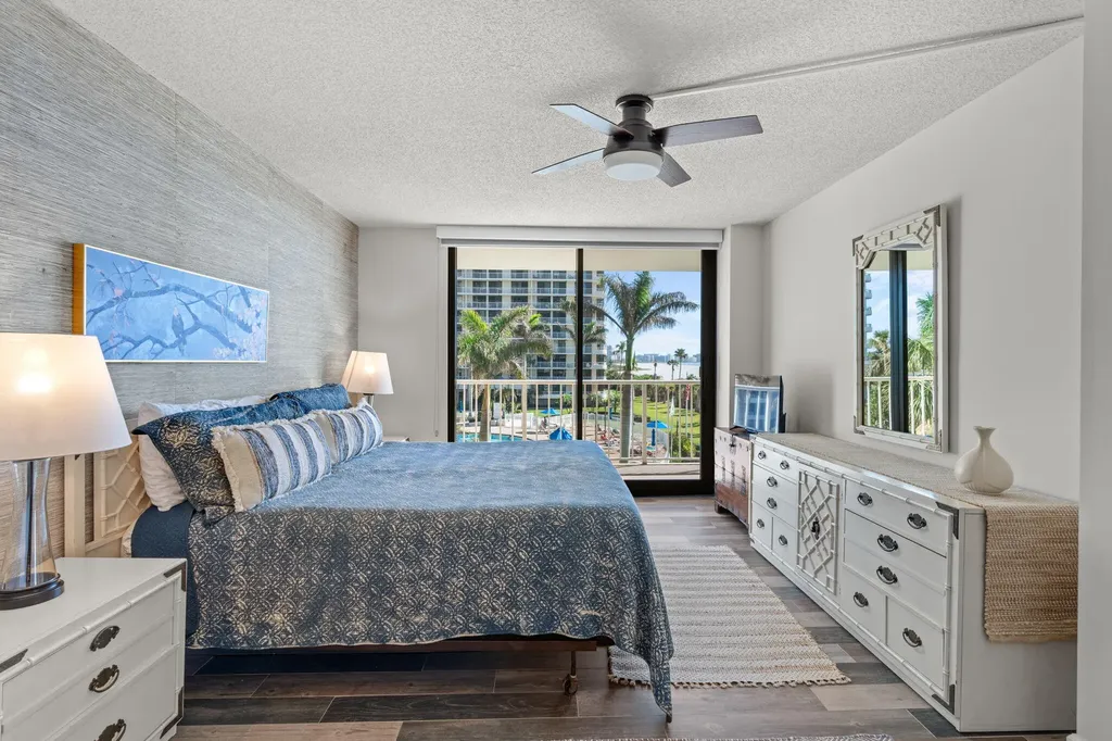 440 Seaview Court Marco Island FL 34145