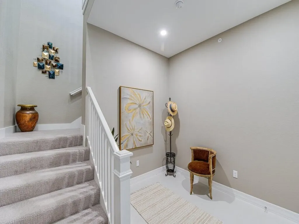 202 Indies Drive E Naples FL 34114