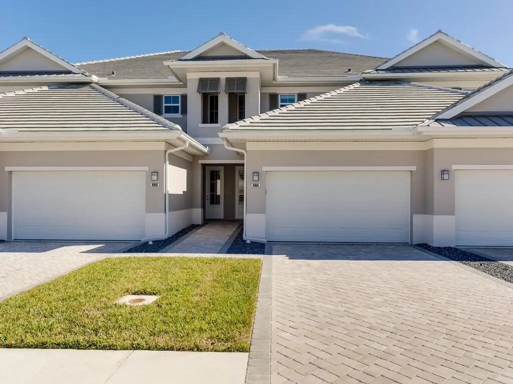 202 Indies Drive E Naples FL 34114