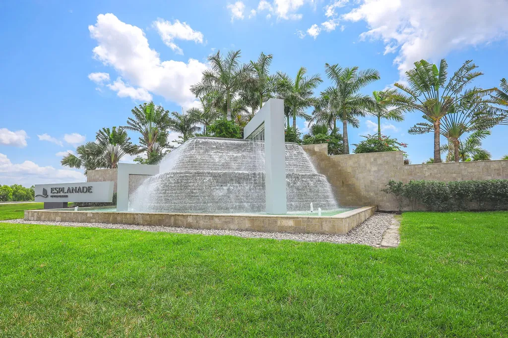 15383 Turin Drive Naples FL 34114