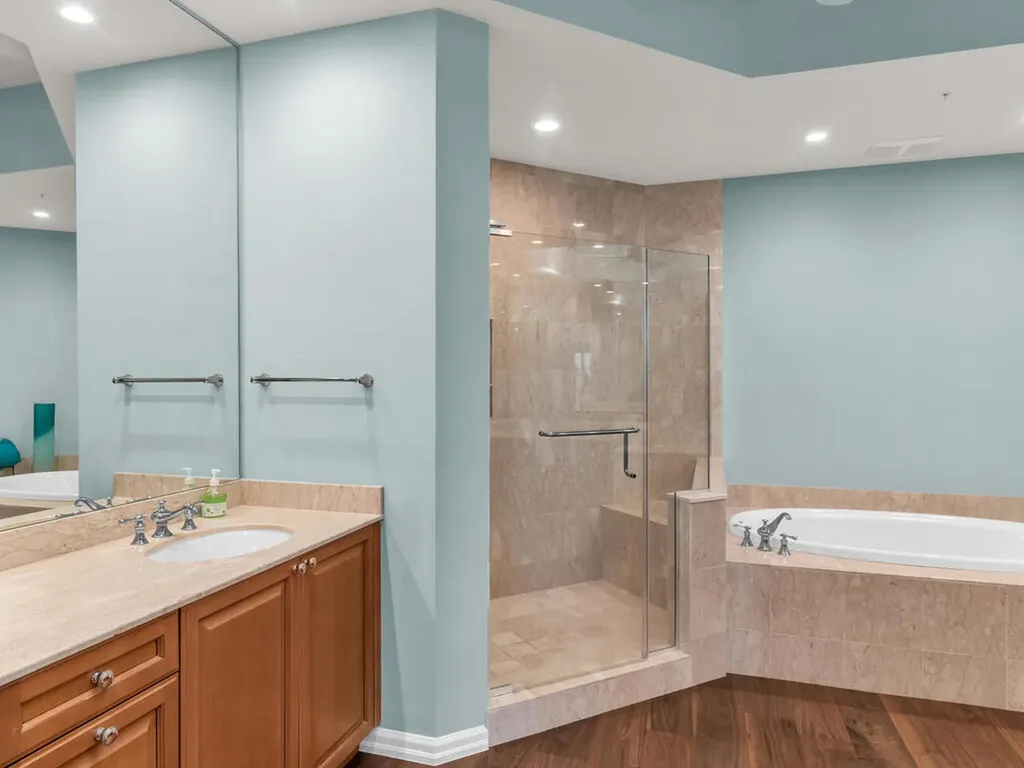 1050 Borghese Lane Naples FL 34114