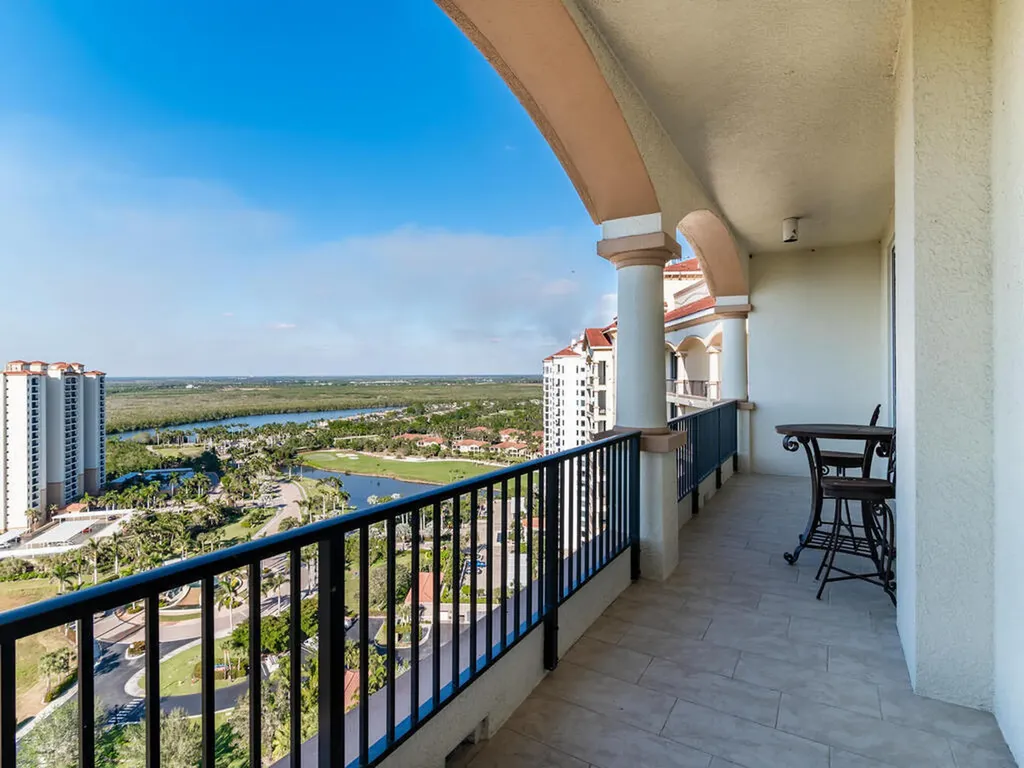 1050 Borghese Lane Naples FL 34114